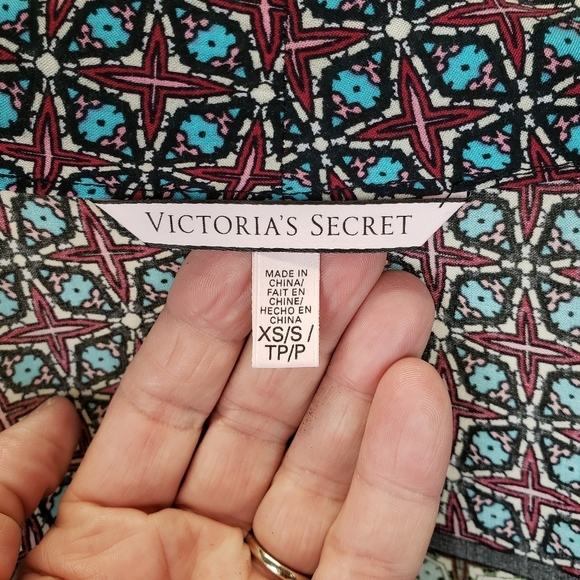 VICTORIA SECRET geometric print kimono size XS/S - Picture 6 of 11